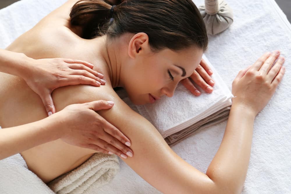 Massaggio decontratturante a Nova Milanese