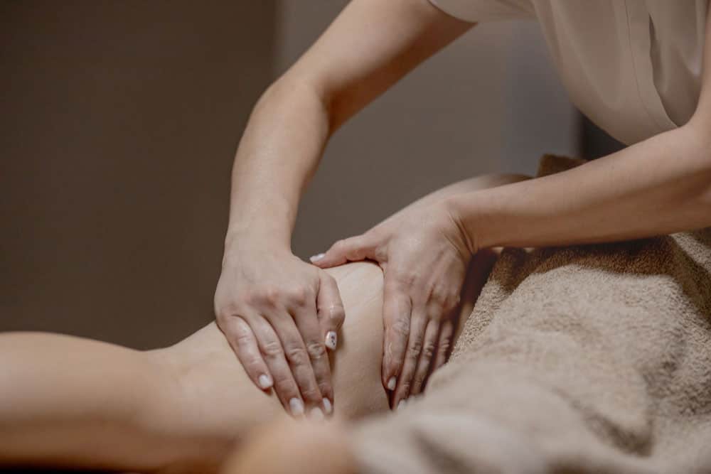 Cos'è un massaggio anticellulite in salone?